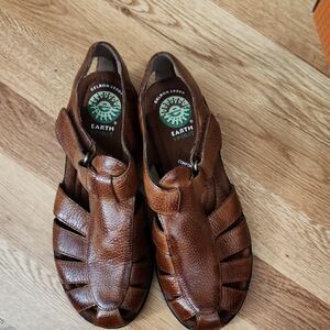 Earth Spirit Leather Sandals NWOT